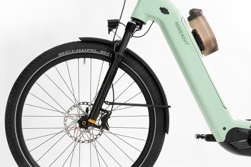 Hoheacht Bike with TWIST bike base and Bottle