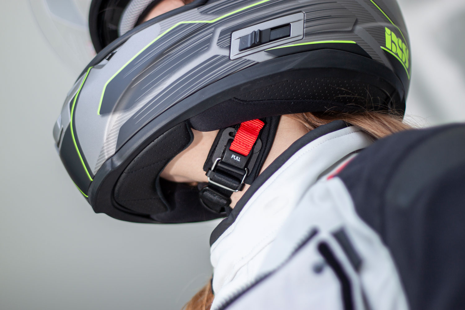 IXS helmet on model