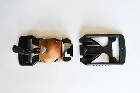Fake V-BUCKLE for 25 mm straps with very shiny surface