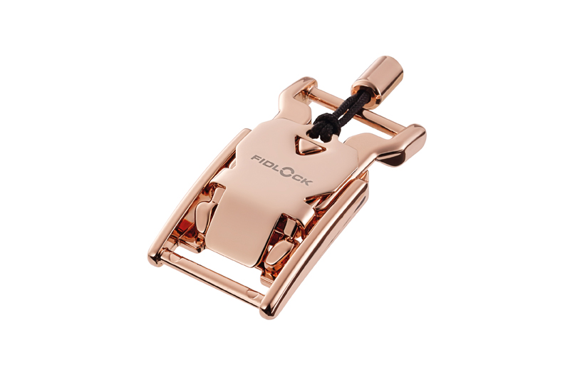 Perspective view of the V-BUCKLE 15 rose gold