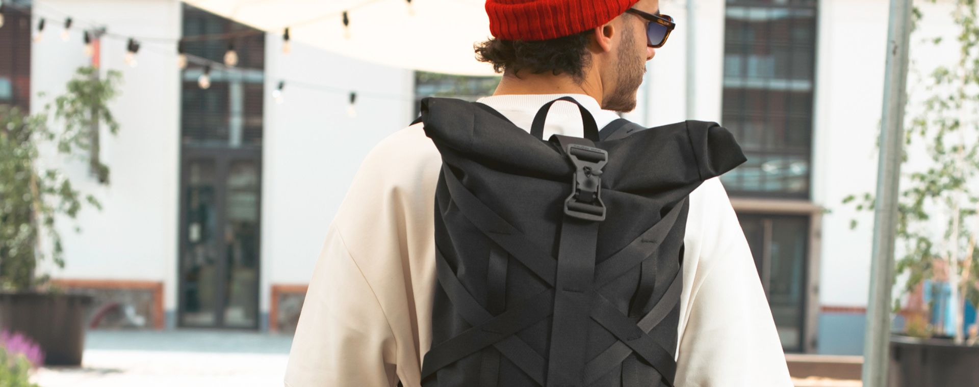 fullsize picture of the back bag by braasi with fidlock fasteners 