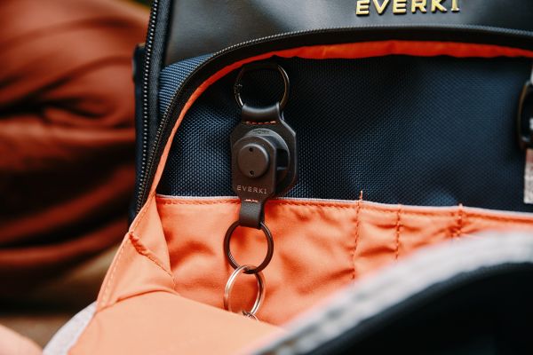 everki keychain with fidlock fastener 