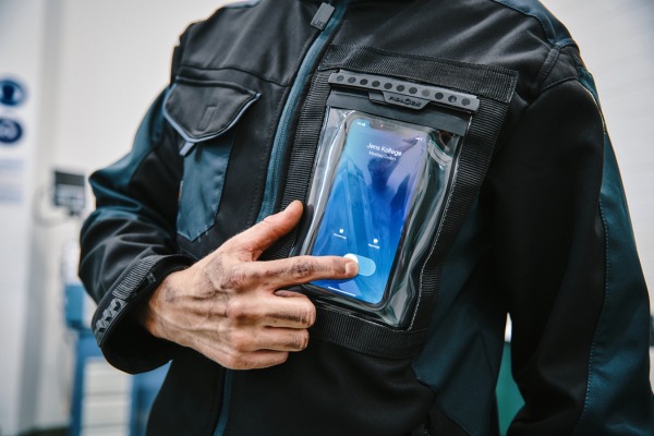 Workwear jacket with hermetic sew in pocket