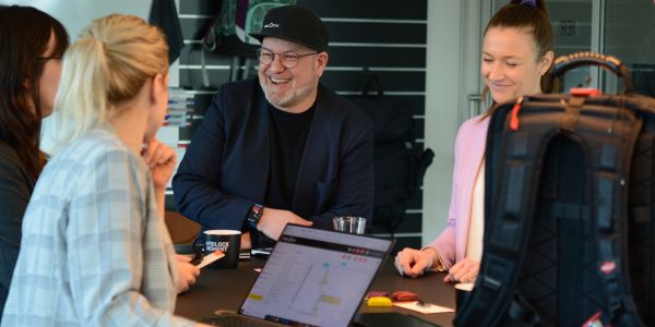 meeting with the production livepicture