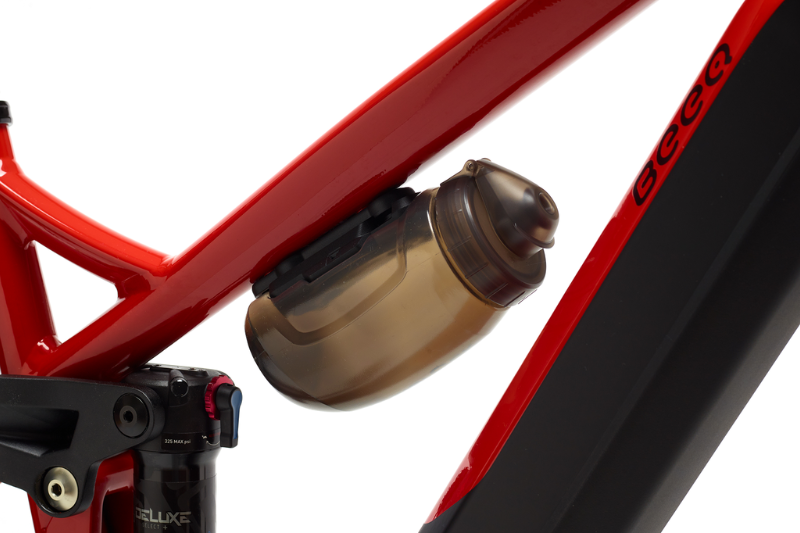 FIDLOCK TWIST bottle on beeq bike