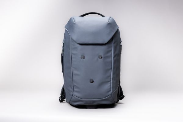 ULUK bag without mini bag - FIDLOCK SNAP fastener close up
