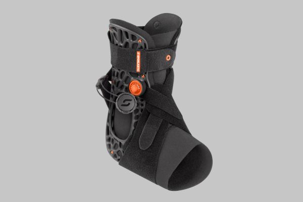 sporlastics orthese with fidlock winch fastener 