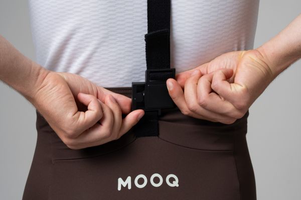 buckle on the cyclingshorts 