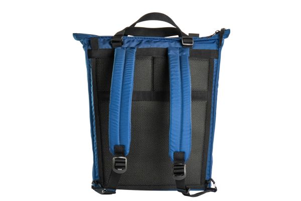 v-buckle fasterener on the mod bag 