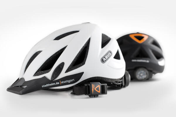 ABUS Stadhelm in black & white