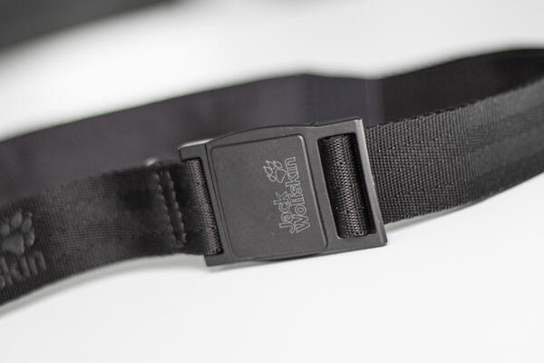 Jack Wolfskin Secret Belt application featuring SNAP buckle flat