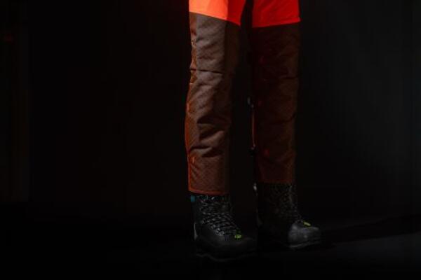 preview picture of the arbortec safety trousers 