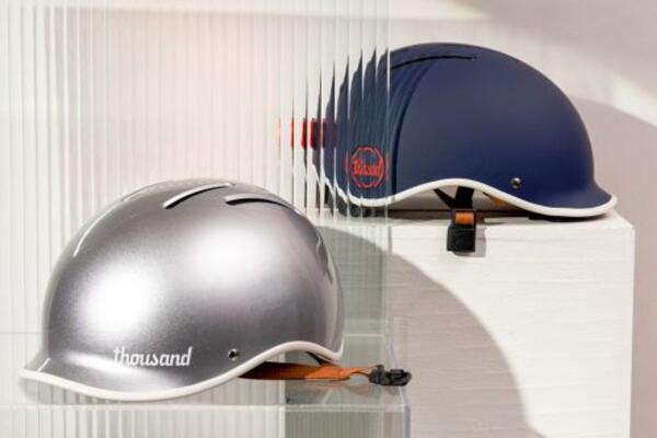 preview picture of the thousands helmets with fidlock fastener 
