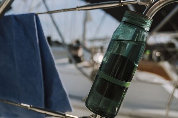 boat with fidlock ready bottle 
