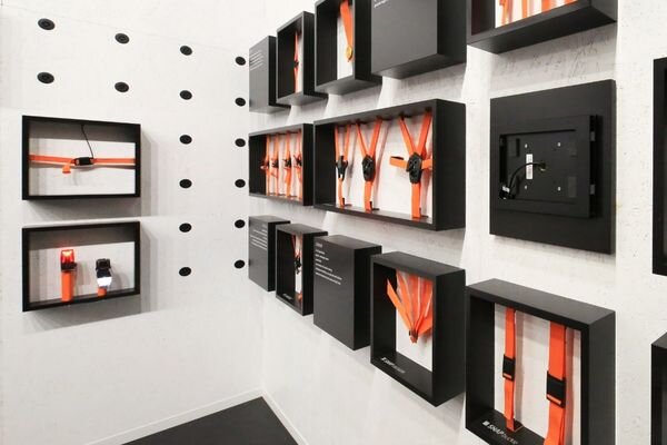 Booth with fidlock fasteners 