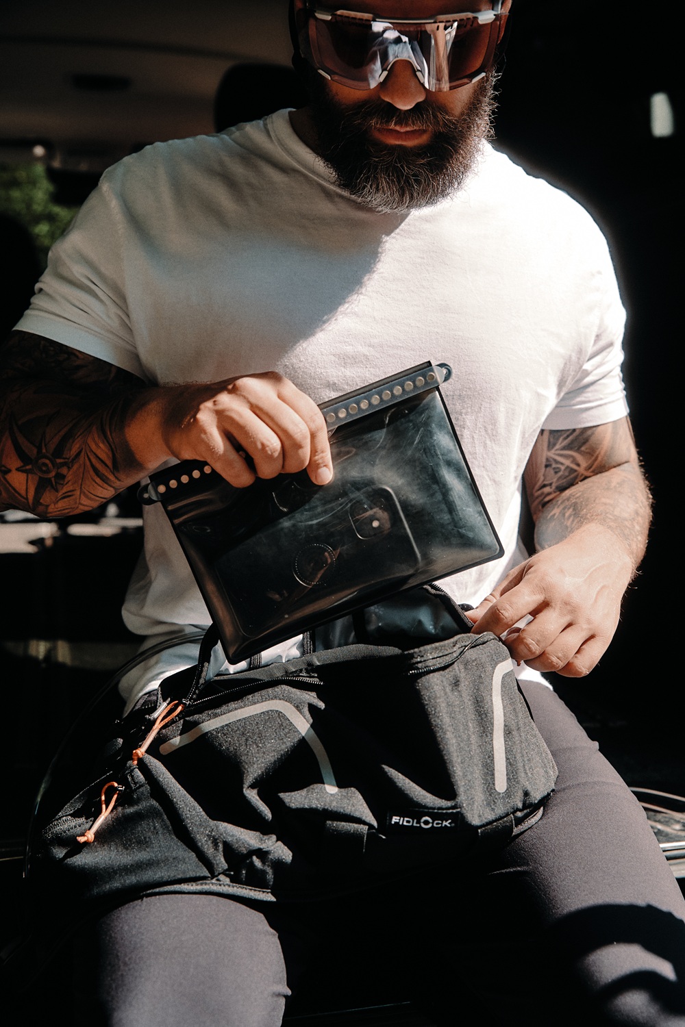 HIP BELT + HERMETIC hip bag hydration bladder