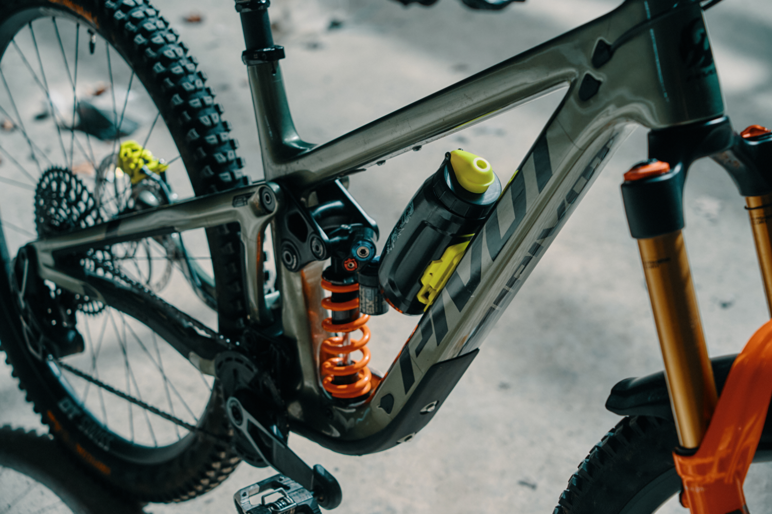 TWIST bottle 590 Jubiläum + bike base