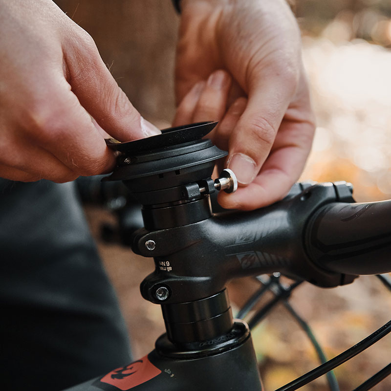 FIDLOCK-VACUUM-ahead-cap-replacement-location-befestigung