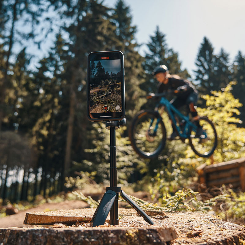 FIDLOCK-VACUUM-mini-tripod-base-location-fahrrad-sprung-foto