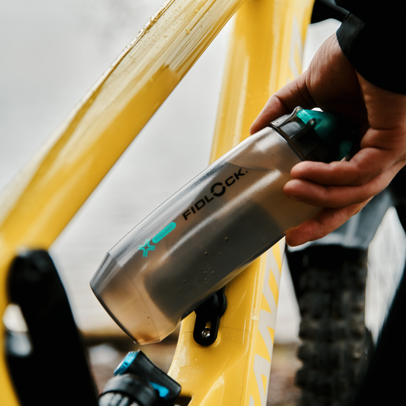 TWIST bottle antibacterial + bike base